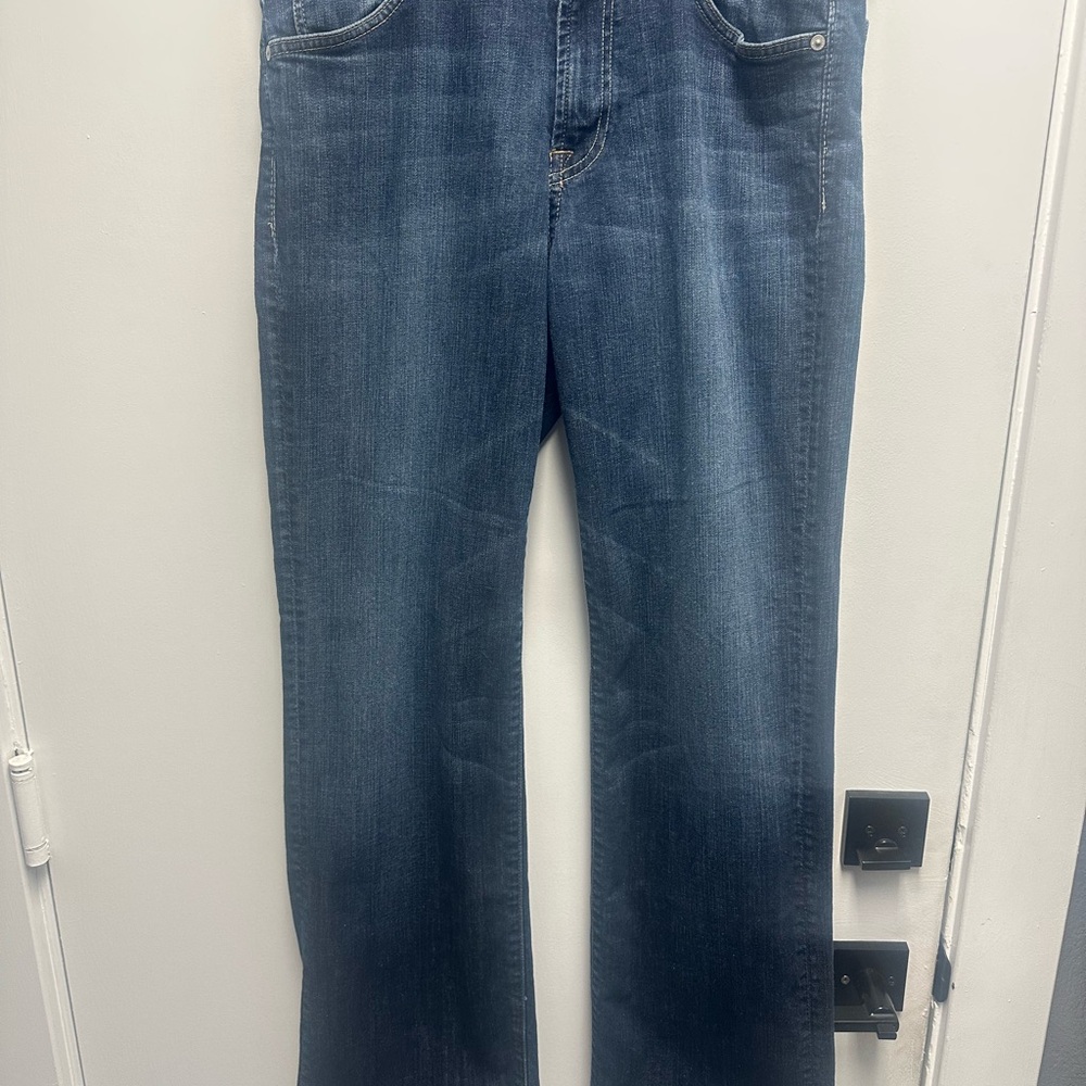 Men’s Jeans 7 For All Mankind
Size 32
Great Condition